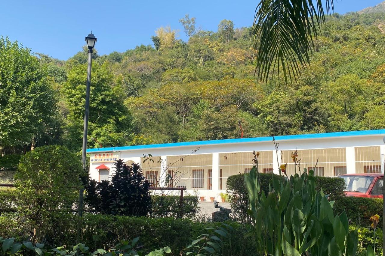 Ekant Guest House Dadahu ภายนอก รูปภาพ